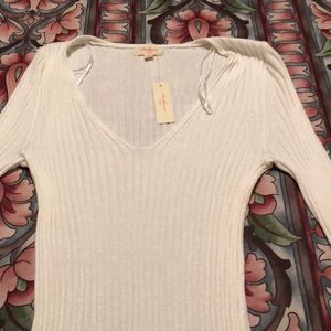 Off white lightweight sweater